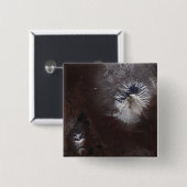 Asche färbt sich auf Russlands Shiveluch-VulkanÃ Â Button (Vorne & Hinten)