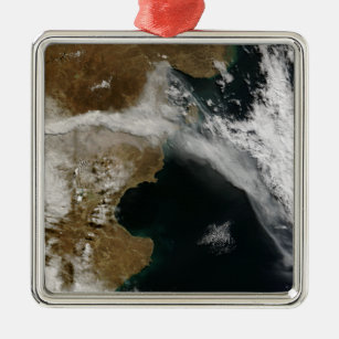 Aschewolke aus dem Ausbruch des Chaiten-Vulkans, C Silbernes Ornament