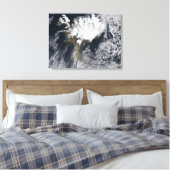 Aschewolke vom Vulkan Eyjafjallajokull, Island Leinwanddruck (Insitu (Schlafzimmer))