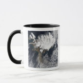 Aschewolke vom Vulkan Eyjafjallajokull, Island Tasse (Links)