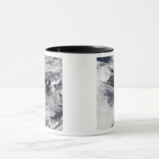 Aschewolke vom Vulkan Eyjafjallajokull Tasse (Zentrum)