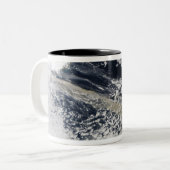 Aschewolke vom Vulkan Eyjafjallajokull Zweifarbige Tasse (Vorderseite Links)