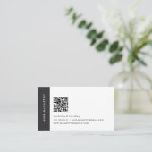 Ash Black | Moderner Minimalistischer QR-Code Visitenkarte (Stehend Vorderseite)
