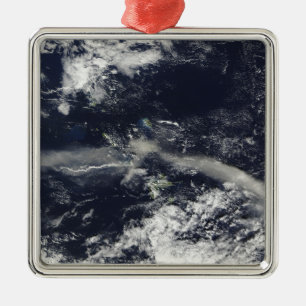 Ash Plume aus Soufriere Hills, Montserrat Ornament Aus Metall