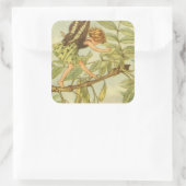 Ash Tree Fairy Walking auf Zweig Quadratischer Aufkleber (Tasche)