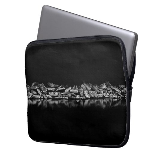 Ashbridges Bay Breakwall 1 Laptopschutzhülle (Vorderseite Links)