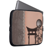 Asiatisch-braune Torii-Bambuskunst Laptopschutzhülle (Vorne Rechts)