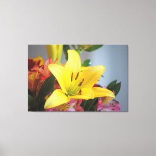 Asiatisch-gelbe Lilie gezackte Leinwand Kunst