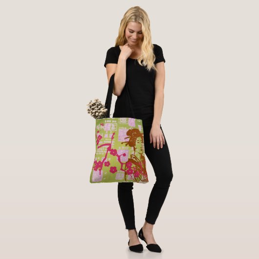 Asiatische Collage Tasche (Am Model)