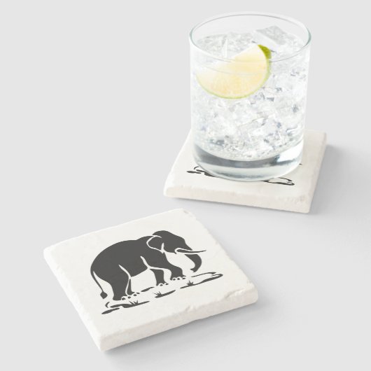 Asiatische Elefanten stehen vor thailändischem Ele Steinuntersetzer (Seitenansicht)