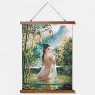 Asiatische Frau, die in einem Teich nahe dem Bambu Wandteppich Mit Holzrahmen