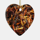 Asiatische Küche mit frittiertem Grasshopper (Takk Keramikornament (Rechts)