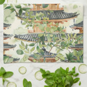 Asiatische Pagode in Verdant Landscape (16) Geschirrtuch (Gefaltet)