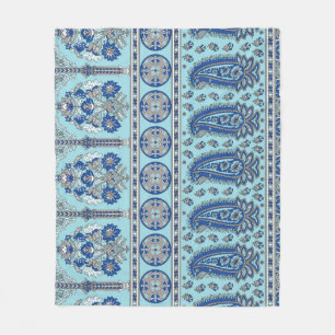 Asiatische Paisley-Rand: Traditionelles Design. Fleecedecke