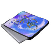 Asiatischer Drache in 3D-Optik auf Wasserfarbe - L Laptopschutzhülle (Vorne Knopf)