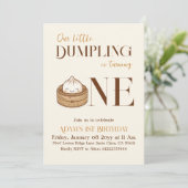 Asiatischer Kleine Dumpling Kawaii erster Geburtst Einladung (Stehend Vorderseite)