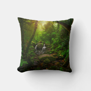 Asiatischer tropischer Regenwald-Dschungel,Boden,A Kissen