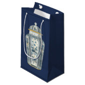 Asiatischer Urner in Blau und Weiß Kleine Geschenktüte (Vorderseite Schrägansicht)