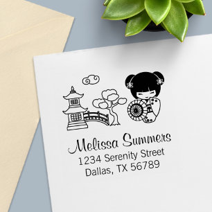 Asiatisches Schirmmädchen in Kimono Adresse Permastempel