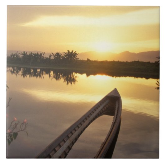 Asien, Birma (Myanmar) Gesunkenes Fischerboot Fliese (Vorderseite)