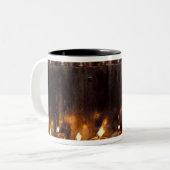 Asien, China, Tibet, Lhasa. Gebet-Flammen, Zweifarbige Tasse (Vorderseite Links)