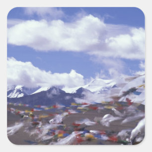 Asien, China, Tibet, Tangla-Pass. Gebetsfahnen, Quadratischer Aufkleber