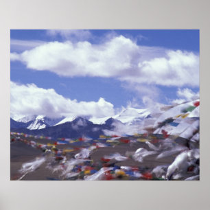 Asien, China, Tibet, Tangla-Pass. Gebetsflaggen, Poster