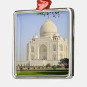 Asien, Indien, Uttar Pradesh, Agra. Taj 7 Ornament Aus Metall (Links)