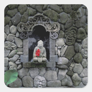 Asien, Indonesien, Bali. Ein Buddha-Schrein Quadratischer Aufkleber