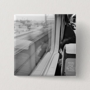 Asien, Japan. An Bord des Shinkansen-Bullet-Zugs Button