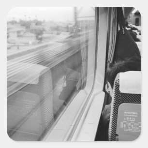 Asien, Japan. An Bord des Shinkansen-Bullet-Zugs Quadratischer Aufkleber