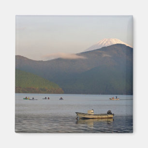 Asien, Japan, Hakone. Frühmorgensansichten des Mt. Magnet