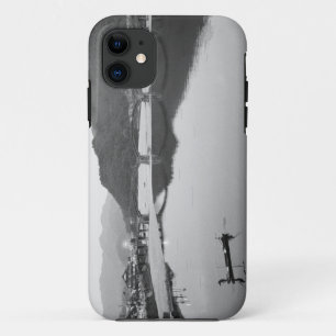 Asien, Japan, Iwakuni. Fischer und historische iPhone 11 Hülle