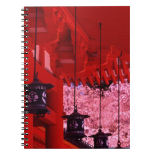 Asien, Japan, Kyoto, Heian-Schrein im Frühling. Notizblock