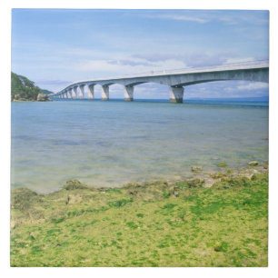 Asien, Japan, Okinawa, Kouri-Brücke Fliese