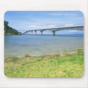 Asien, Japan, Okinawa, Kouri-Brücke Mousepad