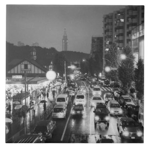 Asien, Japan, Tokio. Abend, Bahnhof Harajuku, Fliese