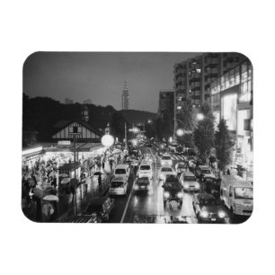 Asien, Japan, Tokio. Abend, Bahnhof Harajuku, Magnet