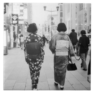 Asien, Japan, Tokio. Geishas auf der Ginza. Fliese