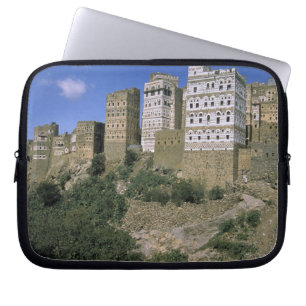Asien, Jemen, Al Hajjara. Gebäude und nur Laptopschutzhülle