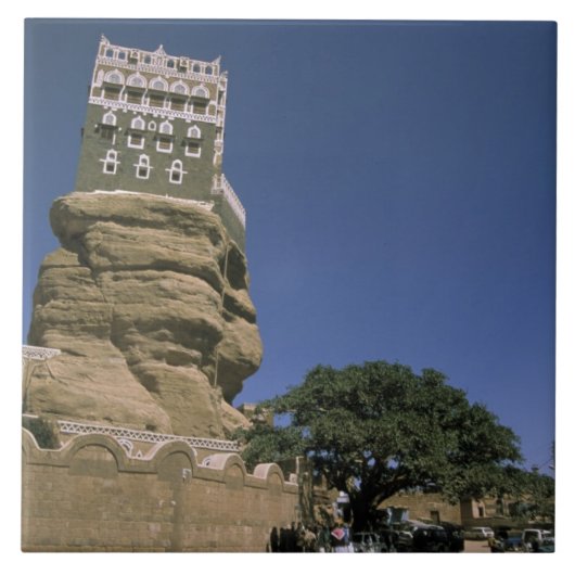 Asien, Jemen, Wadi Dhar. Rock Palace oder Dar Al Fliese (Vorderseite)