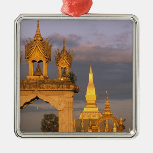 Asien, Laos, Vientiane. Der Luang-Tempel. Silbernes Ornament (Vorne)