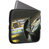 Asien, Malaysia, Melaka. Neonreflektionen im Auto Laptopschutzhülle (Vorne Rechts)