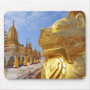 Asien, Myanmar (Birma), Bagan (Pagan). Die Shwe 4 Mousepad