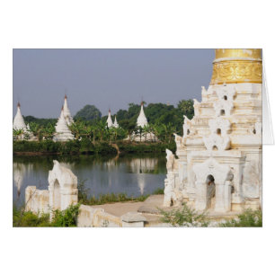 Asien, Myanmar (Birma), Mandalay. Ein Buddhist