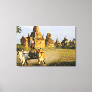 Asien, Myanmar (Burma), Bagan (Pagan). Ein Karren  Leinwanddruck