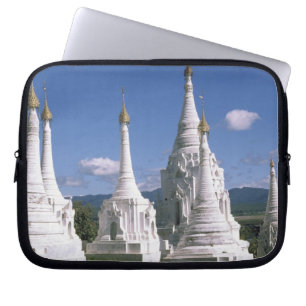 Asien, Myanmar, Inle-See. Pagoden. 2 Laptopschutzhülle