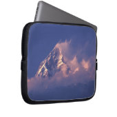 Asien, Nepal. Machhapuchhare Laptopschutzhülle (Vorne Rechts)