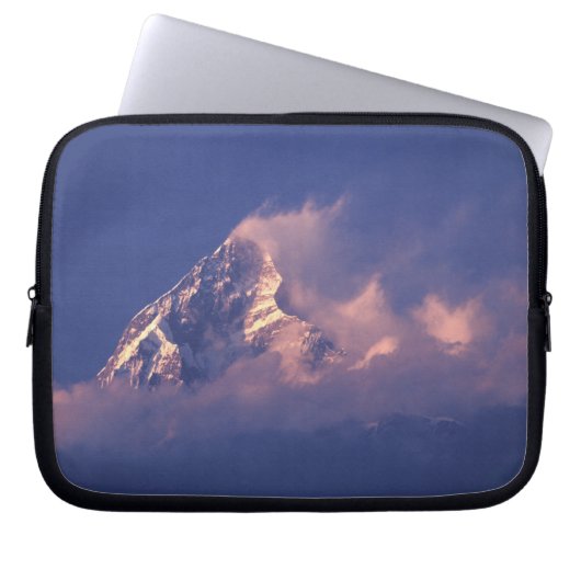 Asien, Nepal. Machhapuchhare Laptopschutzhülle (Vorderseite)