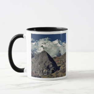 Asien, Nepal, Sagarmatha NP. Ein buddhistisches Ge Tasse